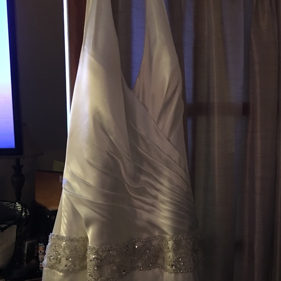 🌺SOLD🌺 NWT Halter Galina Ivory Wedding Dress - Picture 6 of 7